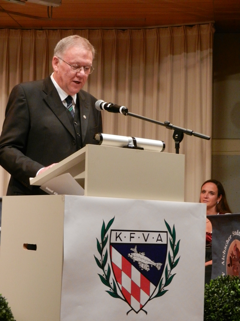 Eröffnung durch den 1. Vorsitzenden des KFV Aichach Rudolf Heinrich.